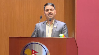 चितवनकाे  क्रिकेट रंगशाला निर्माणकाे जिम्मा सरकारले लिनुपर्छ : खिमलाल देवकोटा