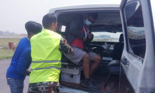 गोरखाको उत्तरी क्षेत्रमा भिरबाट खसेको ढुङ्गाले लागेर गुरूङ घाइते :घाइतेलाई नेपाली सेनाको हेलिकप्टरले उद्वार