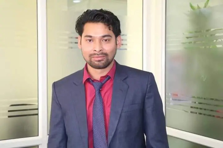 टोपबहादुर रायमाझीका छोरा सन्दीप रायमाझीलाई काठमाडौँ ल्याइँदै