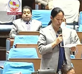 नेता र कर्मचारीका छोरा छारी सामुदायिक विद्यालयमा पढाउनैपर्ने नीति माग : प्रतिनिधिसभा सदस्य ईश्वरी घर्ती