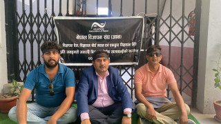 विज्ञापन नीतिको विरोध गर्दै नेपाल विज्ञापन संघ (आन) आन्दोलनमा उत्रियो !