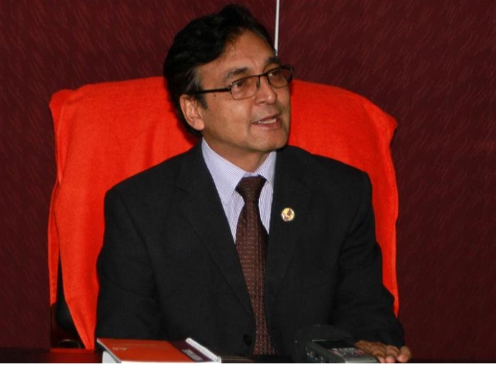 आफनो मोबाइल भारत पठाए आफु पोखरा बसे  : एमालेका सचिव  टोपबहादुर रायमाझी