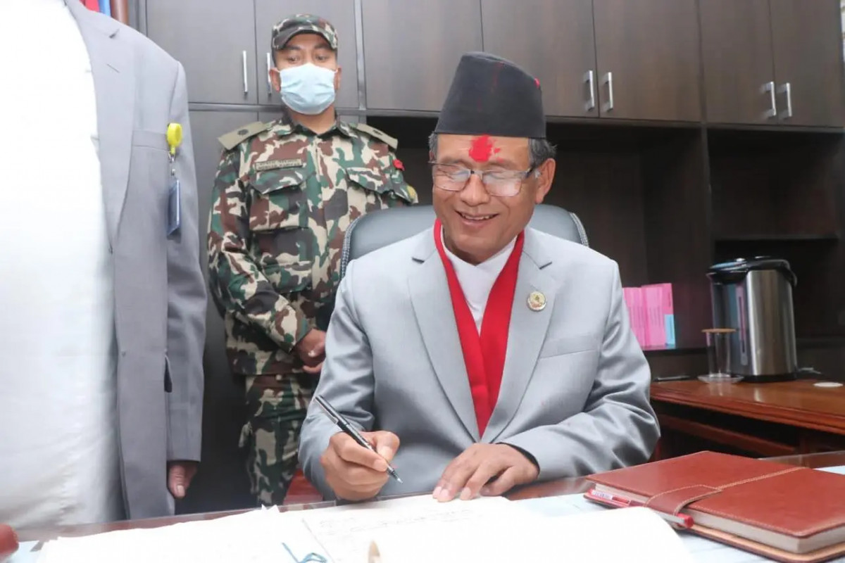 संसदीय मामिलामन्त्री धनराज गुरुङले शान्ति प्रक्रियालाई टुङ्गोमा पुर्‍याउन सबै पक्षले योगदान गर्नुपर्छ !
