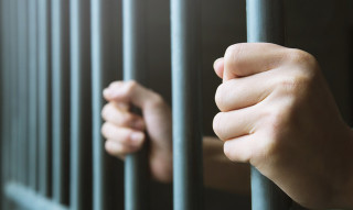 तनहुँ कारागारमा रहेका महिला कैदी बन्दी आयआर्जनमा लागेए