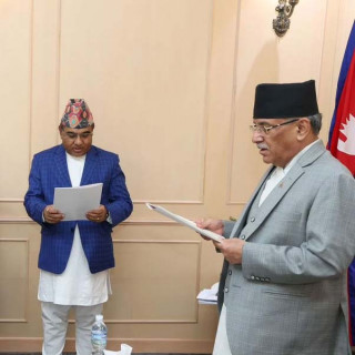 पूर्व मुख्य सचिव शंकरदास बैरागीलाई राष्ट्रिय सुरक्षा परिषद्को सल्लाहकारको शपथ