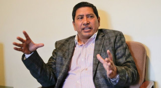 गृहमन्त्री नारायणकाजी श्रेष्ठले  देश विकासका लागी पार्टी र नेताहरू सच्चिनै पर्छ