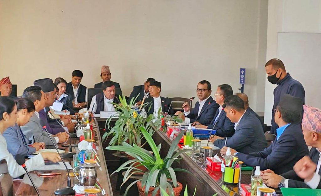 नयाँ ब्रोकर लाइसेन्सको प्रक्रिया नरोक्न निर्देशन