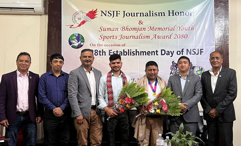 अग्रज खेलपत्रकार बोगटी र युवा पत्रकार सुबेदी सम्मानित