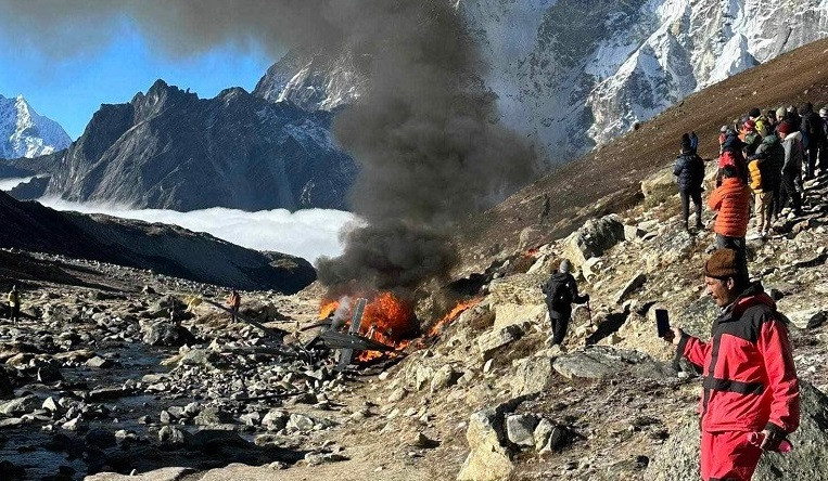 मनाङ एअरको हेलिकप्टर दुर्घटना
