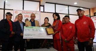 चौथो एसियाली पारा खेलकुदको  कांस्य पदक जितेकी  पलेशालाई  तेक्वान्दो संघद्वारा सम्मानित,बुवाआमासंग 