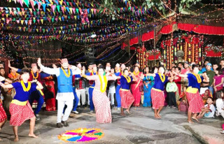 यो वर्ष देउसी भैलो खेल्न  काठमाडौं महानगर नगरप्रहरीले “राती १” बजेसम्म सुरक्षाको लागि पेट्रोलिङको व्यवस्था