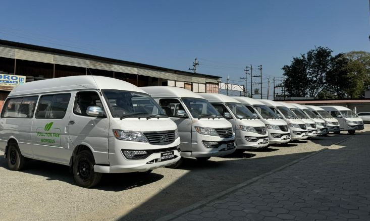 गोरखाबाट काठमाडौँ  आउने  जाने  बिद्युतीय माईक्रो बस   सञ्चालन गर्ने