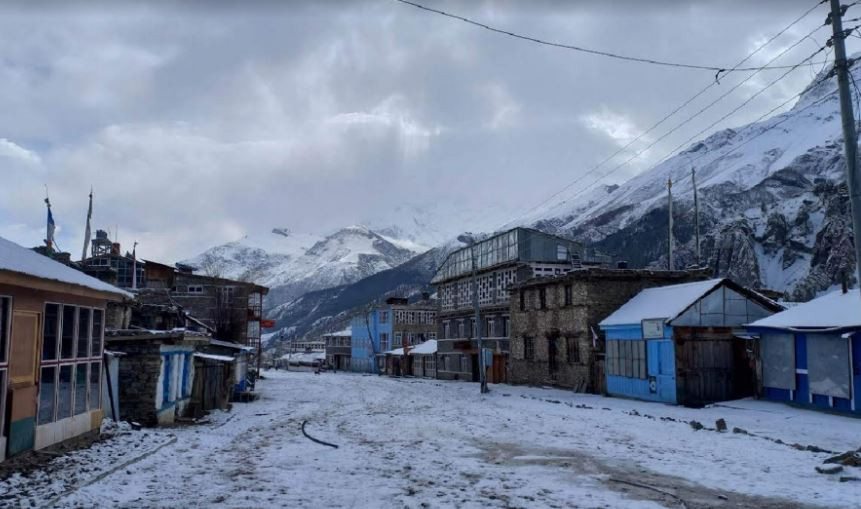आज केही प्रदेशमा  हिमाली भू-भागको एक-दुई स्थानमा हल्का हिमपातको सम्भावना