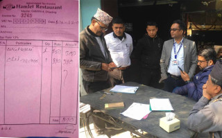 दुई वटा चाउचाउको पाँच सय असुल्ने एक रेष्टुरेन्टलाई एक लाख जरिवाना
