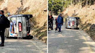नेकपा एमालेका नेता  चढेको गाडी दुर्घटना