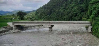 गोरखा नगरपालिका  र सिरानचोक जोडने दरौँदी खोलामा सडक नै नभएको ठाउँमा पुल हालेको भन्दै अख्तियार अनुसन्धान आयोगले मुद्धा दायर गरेका ३ कर्मचारीहरूले सफाइ पाए