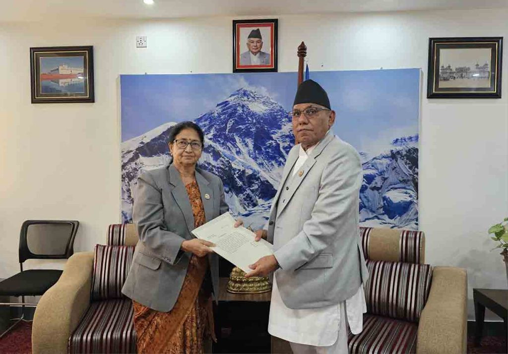 राष्ट्रिय सभा उपाध्यक्ष उर्मिला अर्यालले राजीनामा दिइ्न