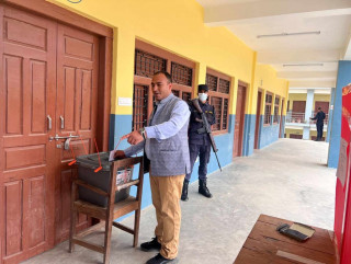 उपनिर्वाचन अन्तर्गत बझाङमा  मतदान सुरु भयो