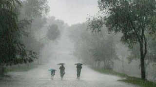 आज देशभर हल्कादेखि मध्यम वर्षा हुने, केही स्थानमा  मेघगर्जन,रचट्याङ्ग,हावाहुरी सम्भावना