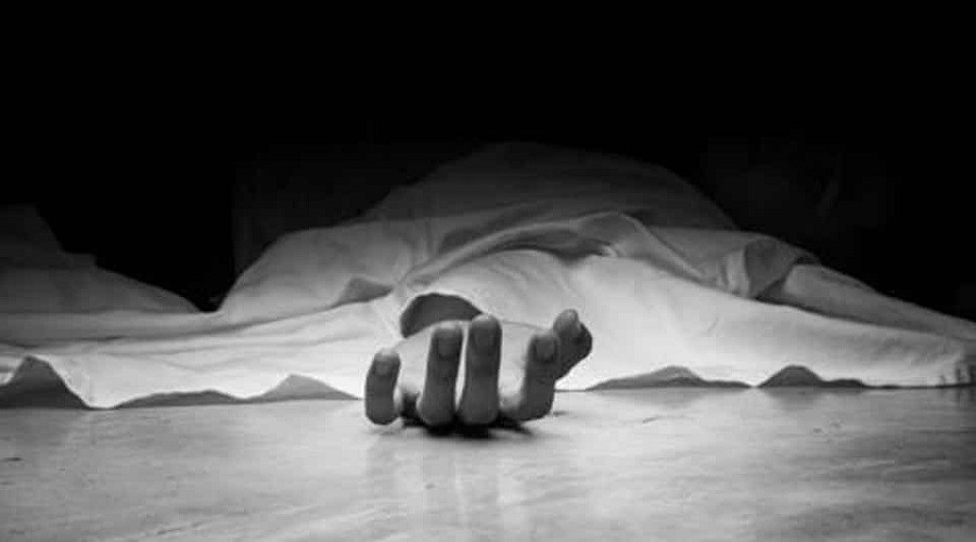 लोडर  चालकको पहिरोले पुरिँदा मृत्यु 