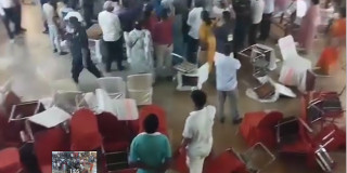 बाराको जीतपुर सिमरा उपमहानगरपालिकाको नगरसभाको वैठकमा झडप,अहिले नगरसभा नै स्थगित