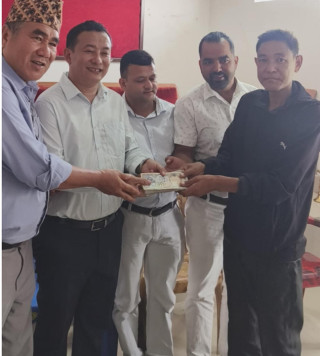 नेपाली जनप्रगतिशील मञ्च जापानद्वारा मृगौला पीडित पूर्व जनमुक्ति सेना पन्धाकलाई आर्थिक सहयोग