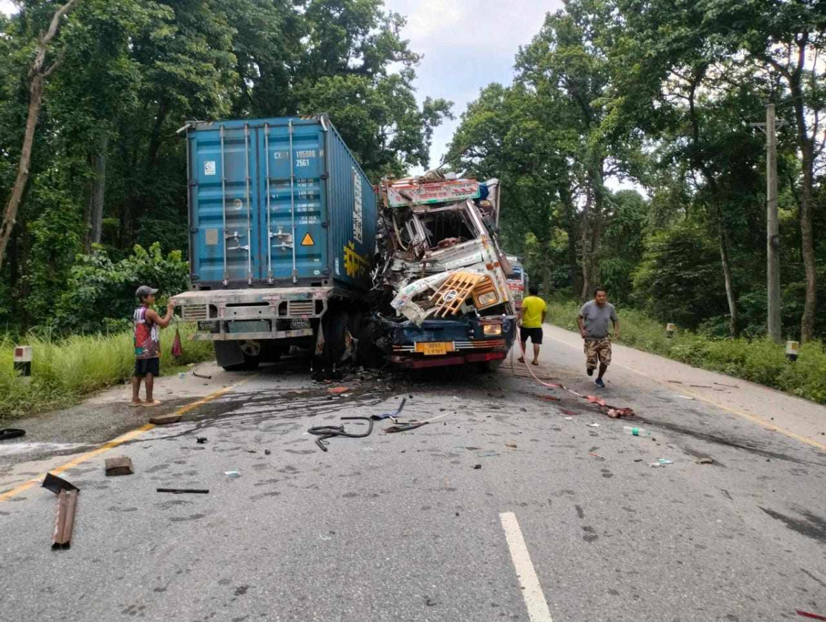 चितवनामा दुई सवारी एकआपसमा ठोक्किदा उपचारको क्रममा  दुवै चालकको मृत्यु