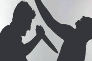 वैदेशीक रोजगारमा विदेश गएका दुई नेपाली युवकमाथि छुरा प्रहार