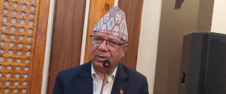 पूर्वप्रधानमन्त्री नेपालले भन्ने,म रक्षामन्त्री बन्दा राजा वीरेन्द्रको आदेश नमानी  प्रधानसेनापतिलाई बर्खास्ती गरे 