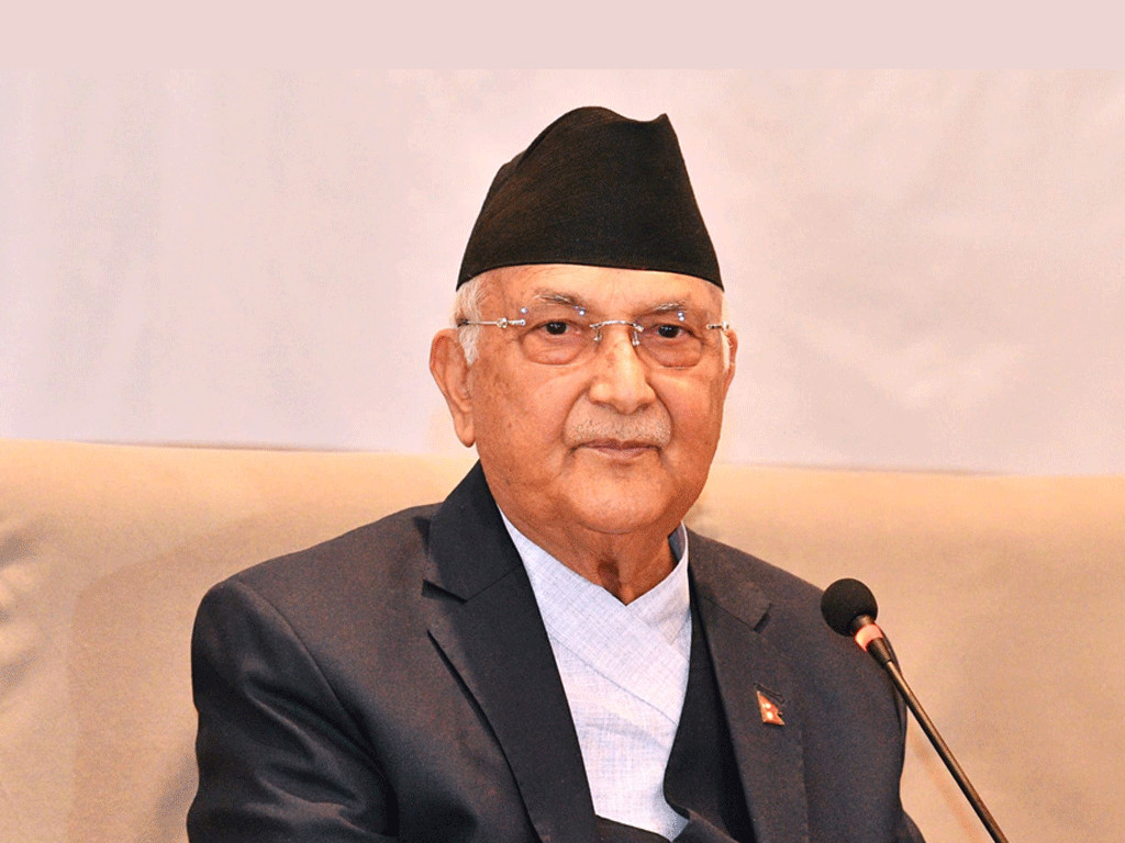 प्रधानमन्त्री पहिलो पटक संसदीय समितिको बैठक उपस्थित  हुदै