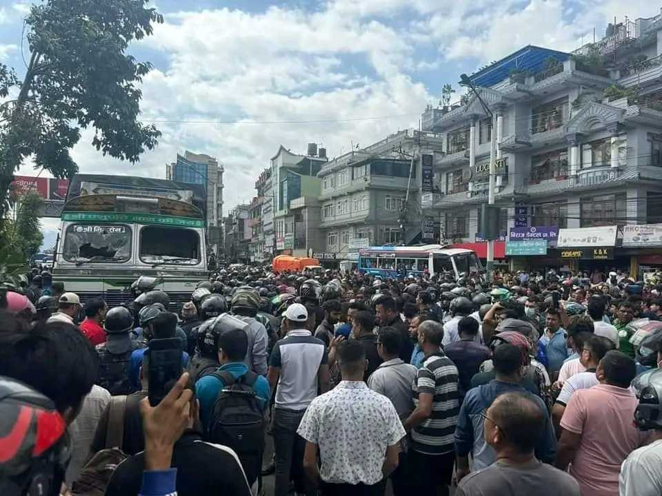  भक्तपुरमा ट्रकले ठक्कार दिएर मृत्यु भएका पुरुषको पहिचान खुल्यो