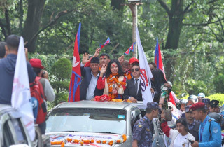  पारालिम्पिक्समा पदक जितेकी तेक्वान्दो खेलाडी पलेशालाई विमानस्थलमा भव्य स्वागत
