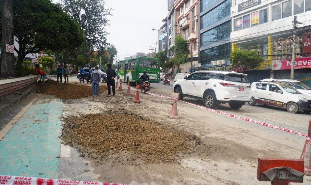 भासिएको सडक मर्मतपछि सवारीसाधन चलन सुरु