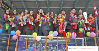  माल्दिभ्समा सम्पन्न काभा महिला भलिबल च्याम्पियनसिपका विजेता टिमलाई नेपाल विमानस्थलमा भव्य स्वागत