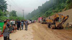 नवलपरासीको दाउन्नेमा सडक दुईतर्फी रूपमा सञ्चालन
