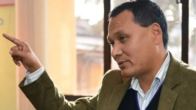 सरकारलाई चुनौती दिदै प्राधिकरणका कार्यकारी निर्देशक घिसिङले  फेरि उद्योगको लाइन काट्ने सूचना सार्वजानिक