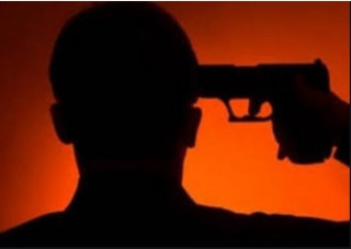 अछामका प्रहरी असईले आफैंमाथि गोली प्रहार