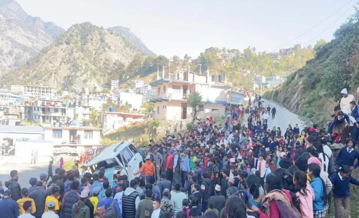  स्कारपियो दुर्घटना हुँदा दुई जनाको मृत्यु , तीन जना घाइते 
