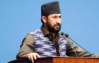  रास्वपा सभापति लामिछानेको सांसद पद निलम्बन हुदै