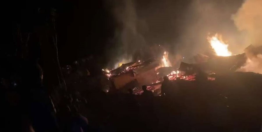 आरुघाट मान्वुको श्यामचेतमा आगलागीबाट तीन घर जलेर नष्ट