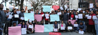 अखिल क्रान्तिकारीले भारतमा नेपाली विद्यार्थी मृतफेला परेको घटनाको अनुसन्धान गर्न माग गर्दै काठमाडौंको माइती घरमा प्रदर्शन