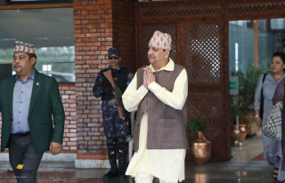 पूर्वराजा  शाह काठमाडौँ आइपुगे