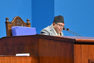 सभामुख घिमिरेले राप्रपाका सांसद धवल शमशेर पक्राउ परेका सूचना संसादमा जनाकारी गराए 