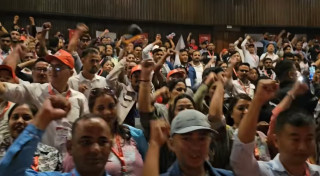 वाईसीएलको  राष्ट्रिय सम्मेलनमा निर्वाचन प्रक्रिया स्थगित गरि सहमतिममा  नयाँ नेतृत्व चयन गर्ने 