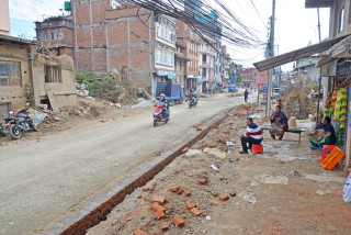 भदौ मसान्तसम्म सडक भत्काउन निषेध  गर्ने