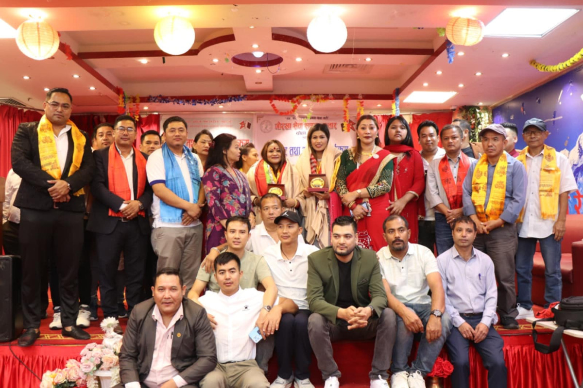 गोरखा सेवा समाज कतार र नेपाल मगर सङ्घ कतारले लोक तथा दोहोरि गायिका टीका पुन र रेजिना परियार लाई सम्मान गर्यो