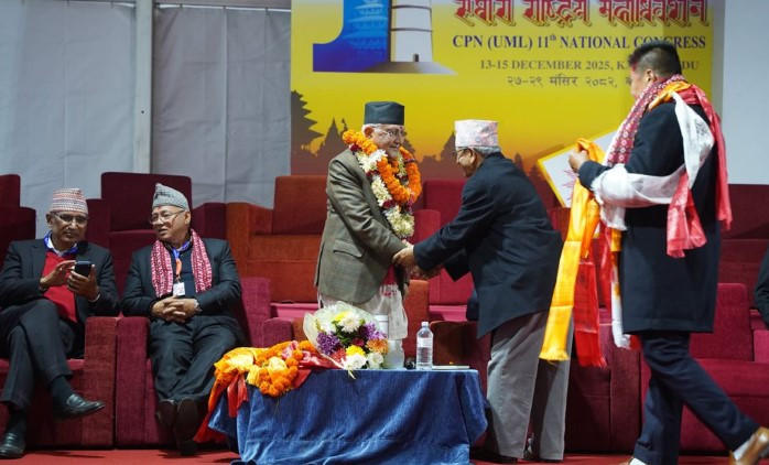 एघारौँ राष्ट्रिय महाधिवेशनबाट अध्यक्षमा पुनः  ओली, पद तथा गोपनीयताको शपथ ग्रहण तयारी