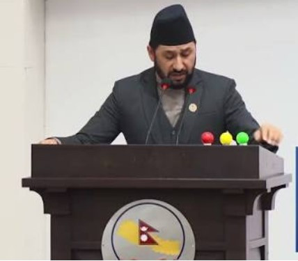 सामाजिक सञ्जालको आडमा पीडितमाथि तुच्छ टिप्पणी गर्नेलाई पार्टीबाट साधारण सदस्यसमेत नरहने गरी  निकालिन्छ  : सभापति    लामिछाने